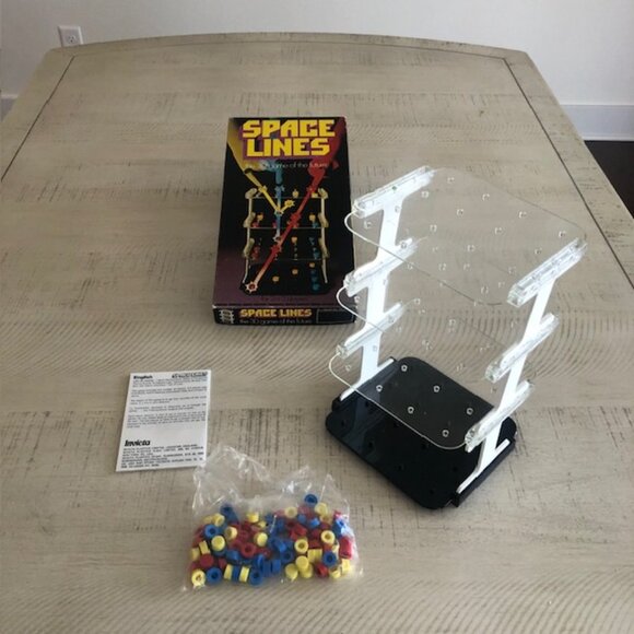 Vintage 1969 Invicta Space Lines the 3D Game of the Future #3029 - Picture 2 of 10